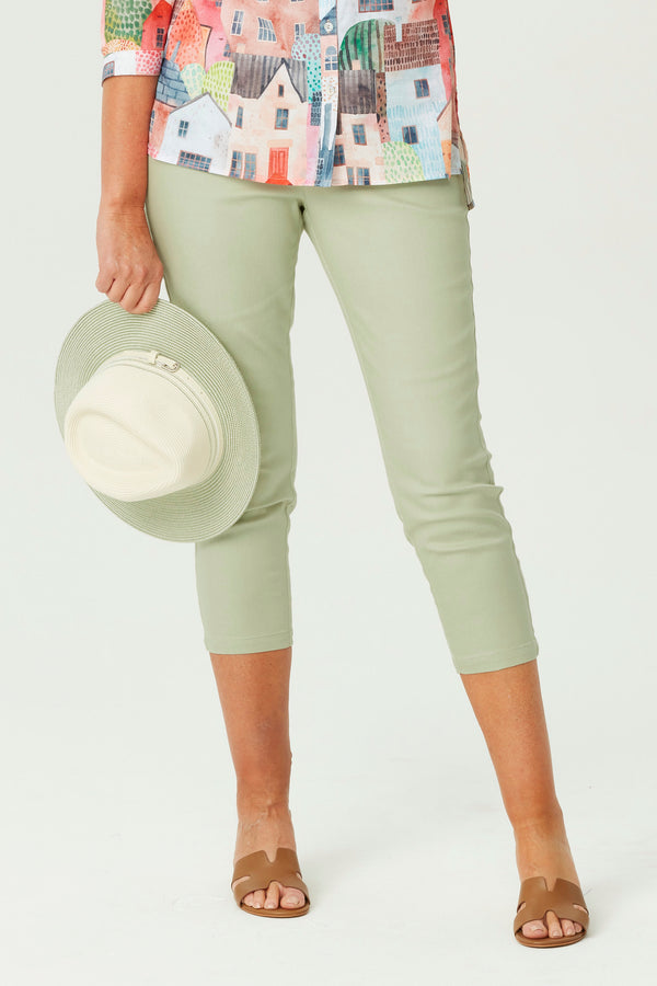 Sandy Stretch 7/8 Pull On Jean