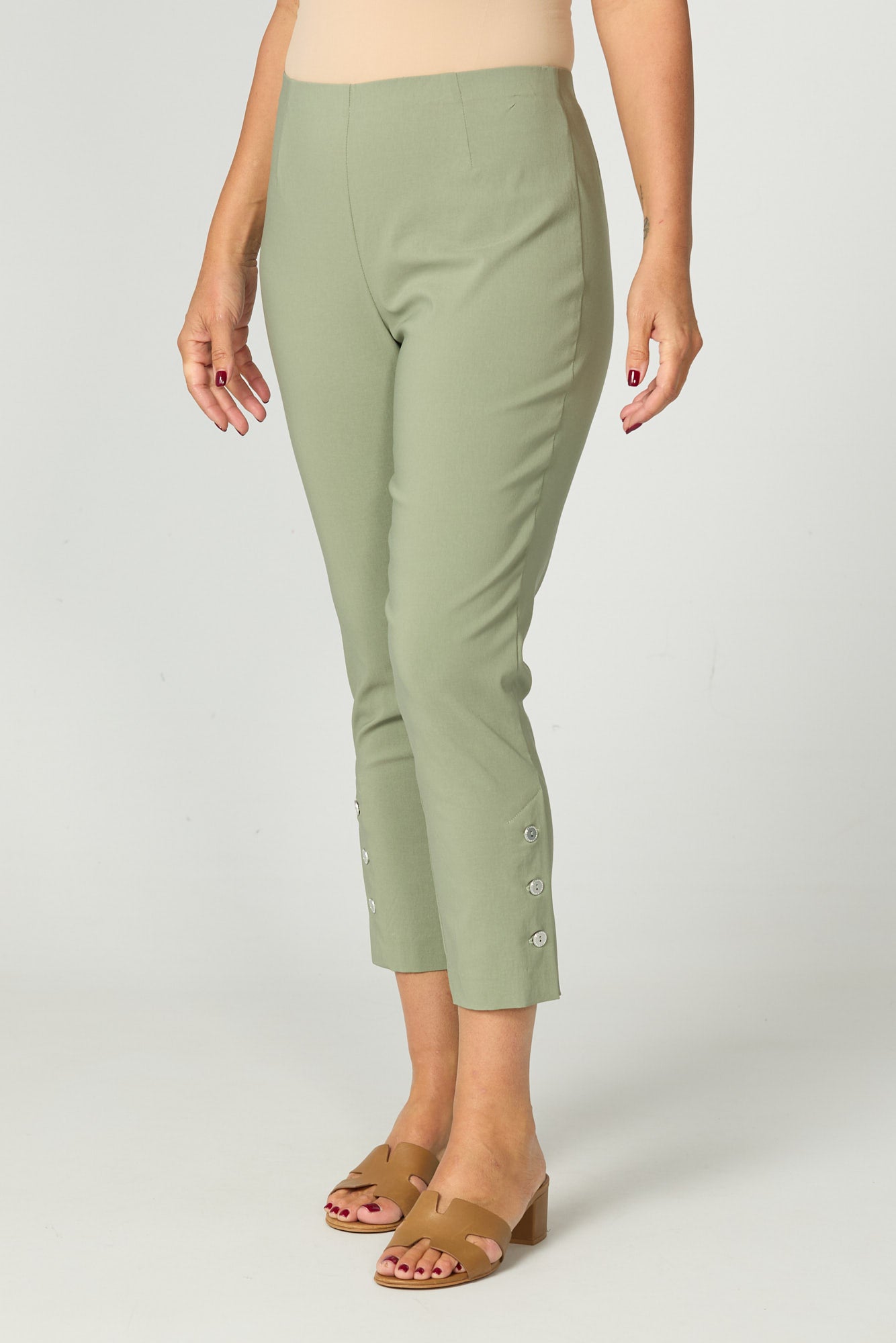 Chaucer 7/8 Button Hem Pant