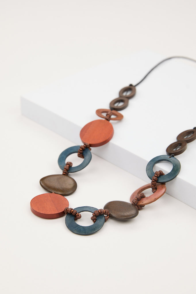 ANELLA WOODEN NECKLACE