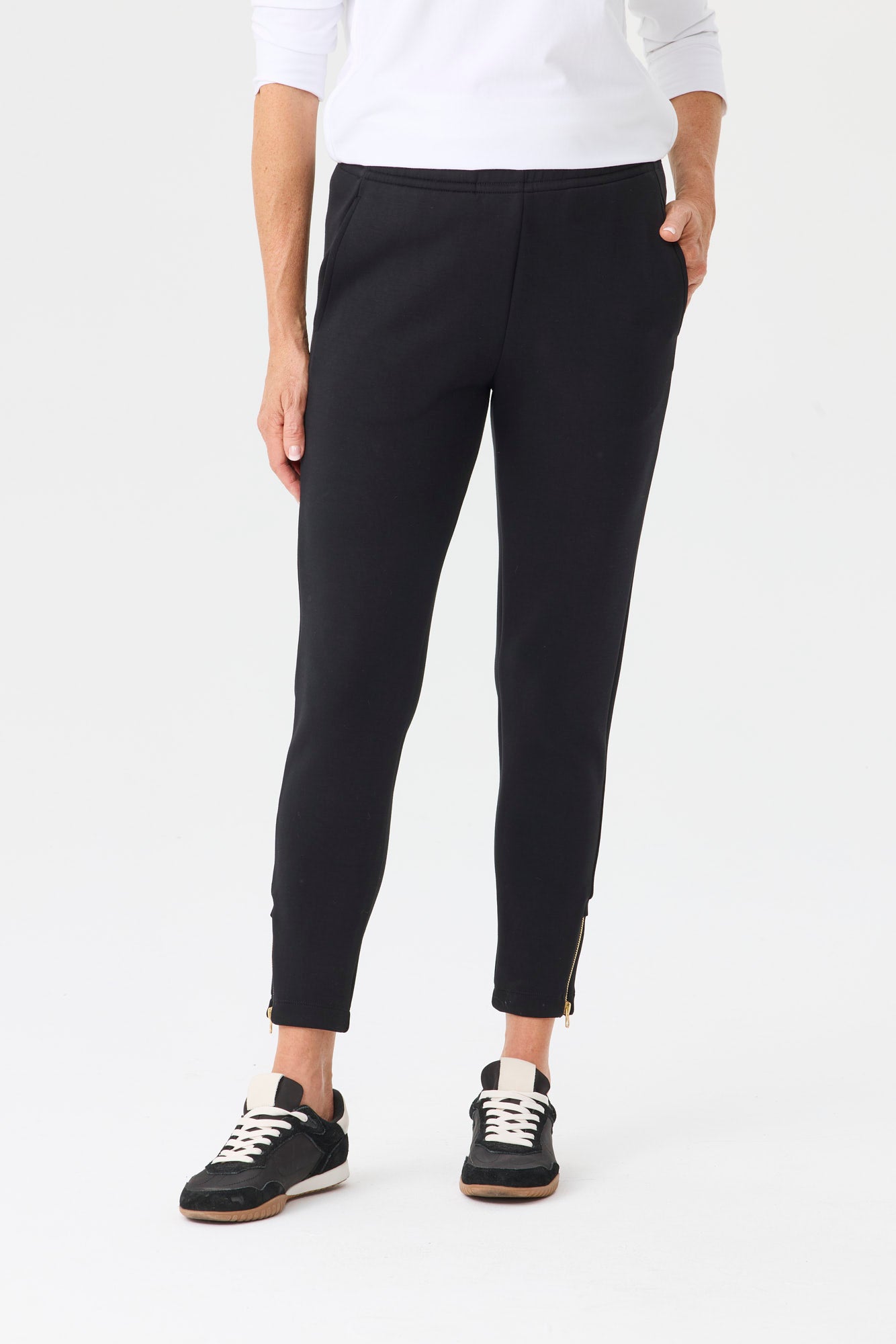 Pace Pull On Ankle Zip Pant