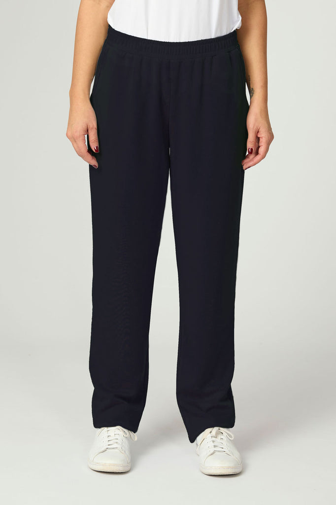 Zen Pull On Slim Leg Pant