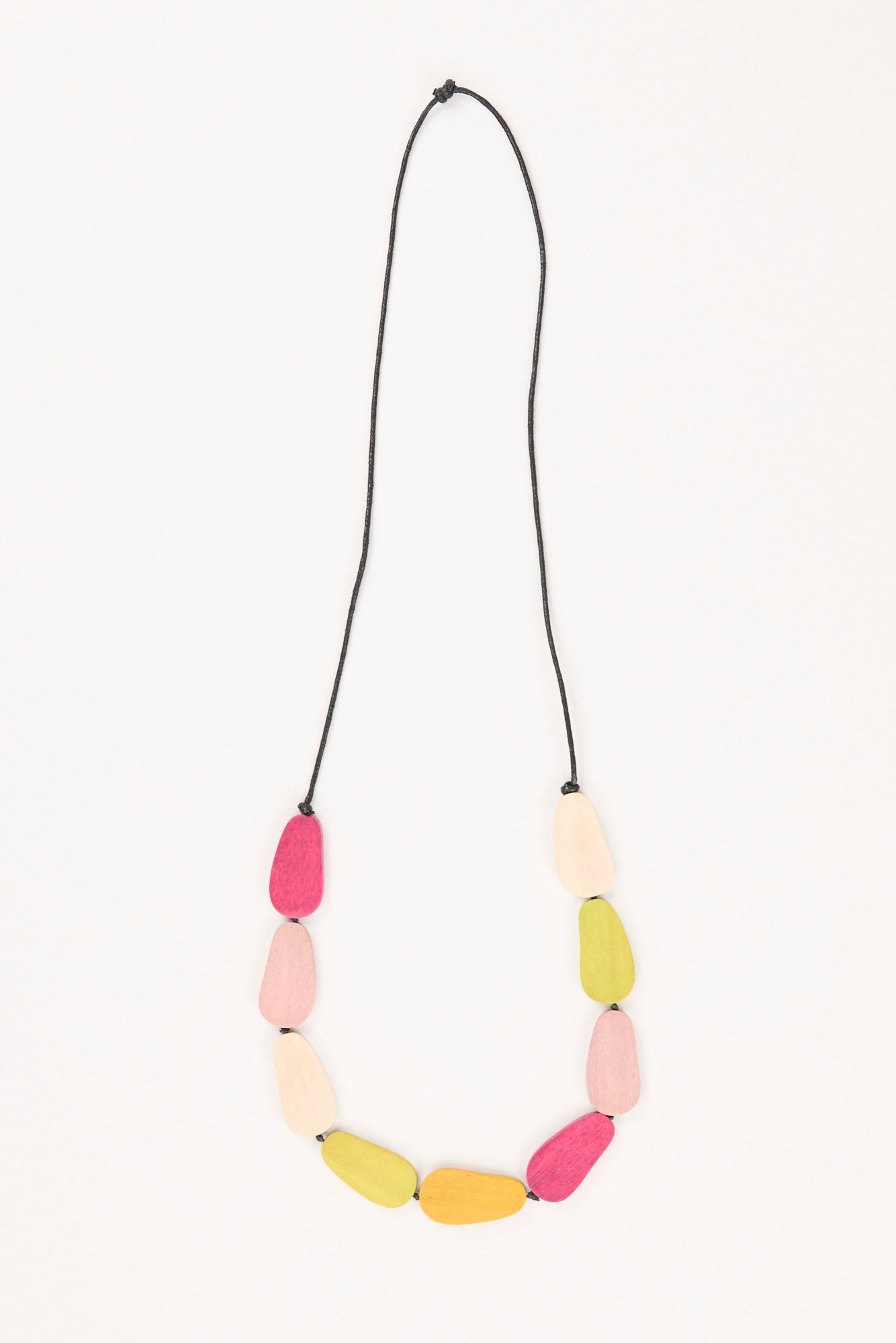 EMALINE WOODEN NECKLACE