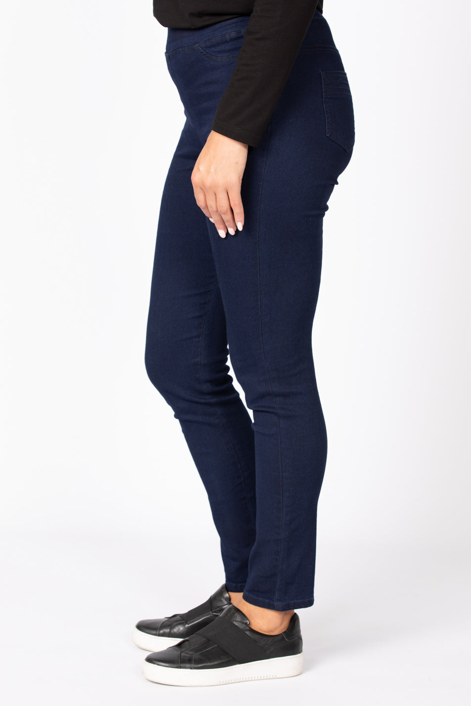 SUZY STRETCH LONG PULL ON JEAN