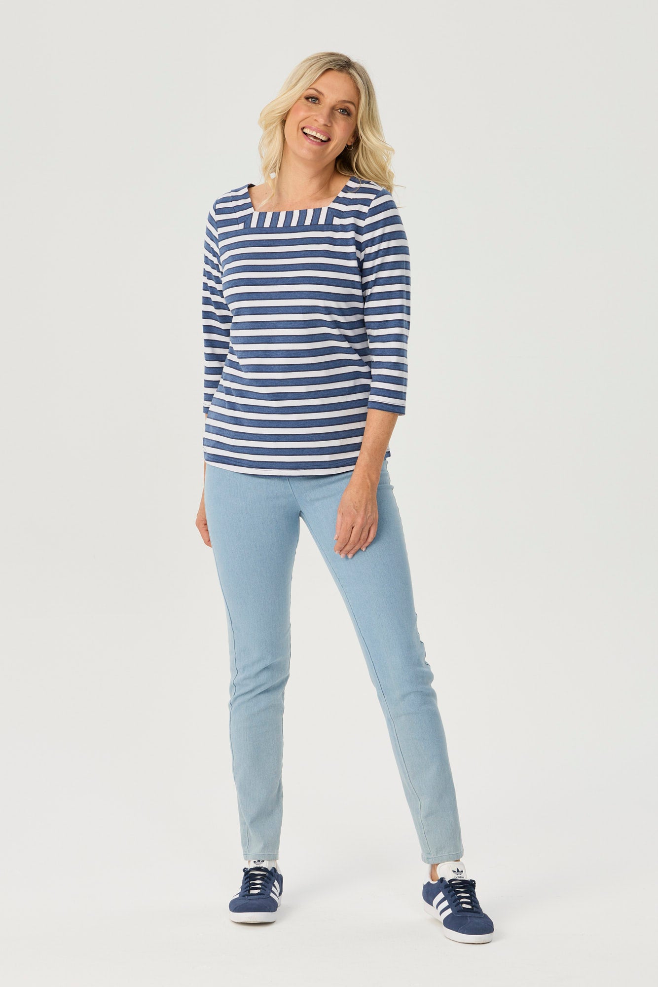 ACTION SQUARE NECK 3/4 SLV TOP