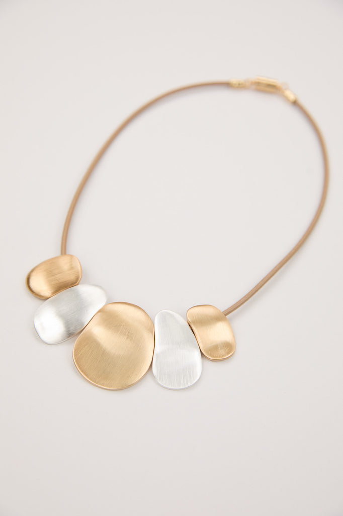 LARISSA SHORT NECKLACE