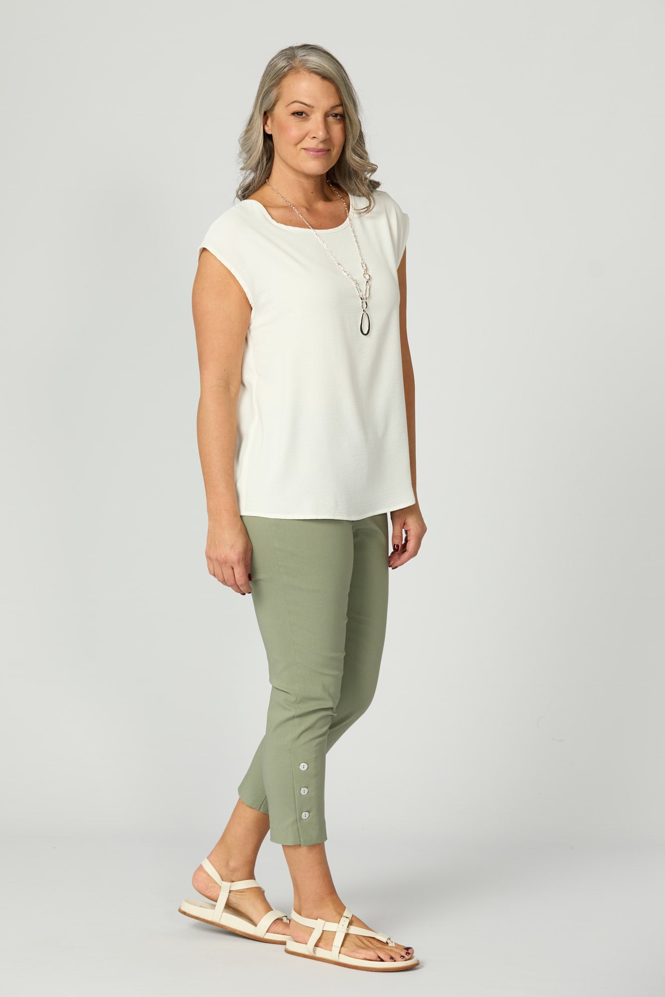 Resort Button Back Cap Slv Top