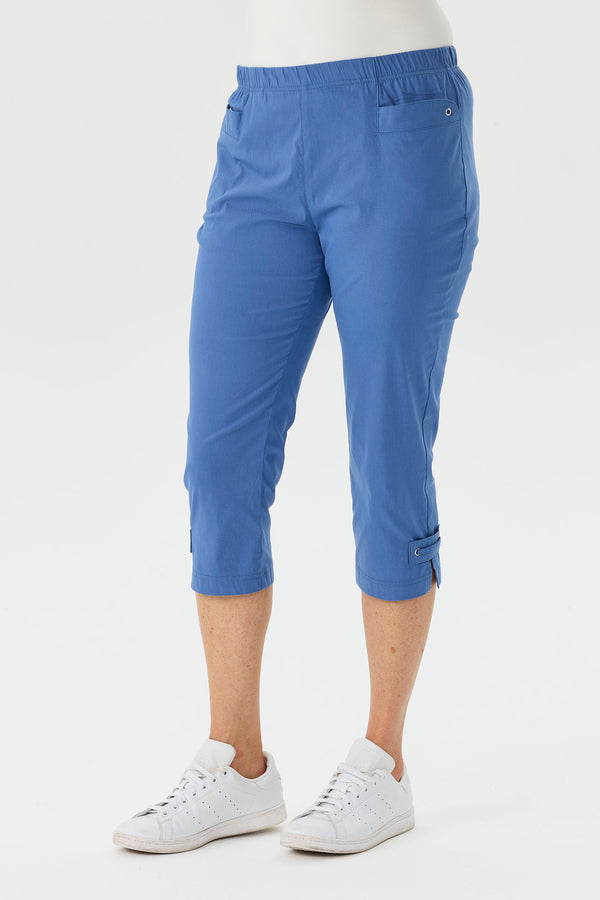 Vibe Stretch Eyelet Crop Pant