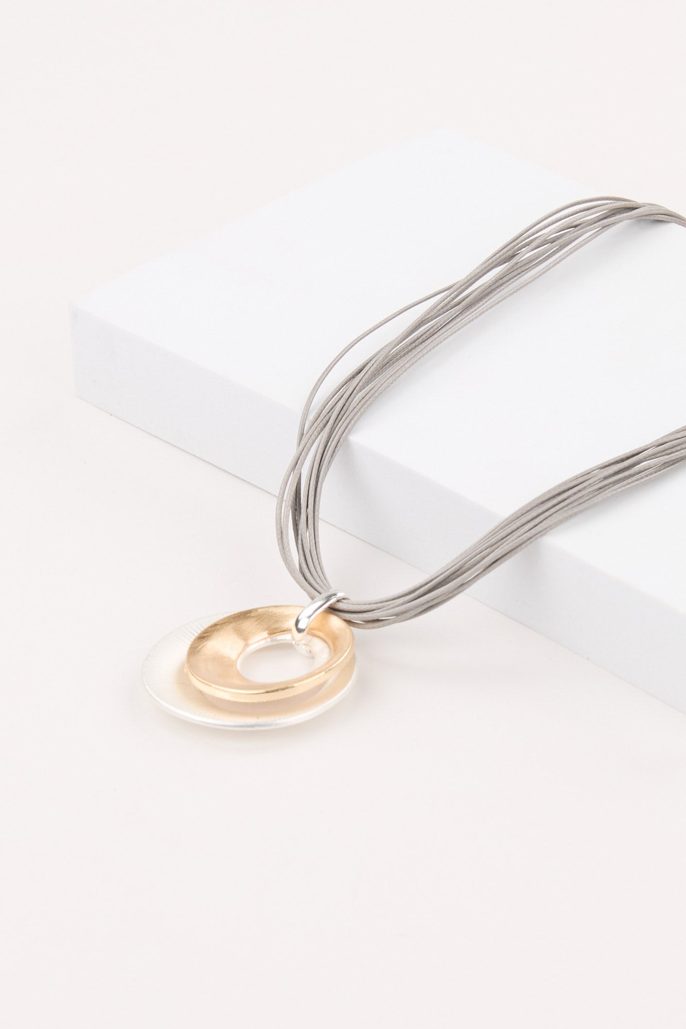 DILLON SHORT NECKLACE